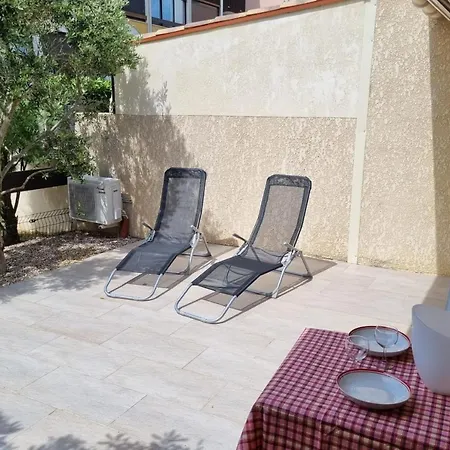 Naturiste Cap D'agde Port Venus 49 * Agde