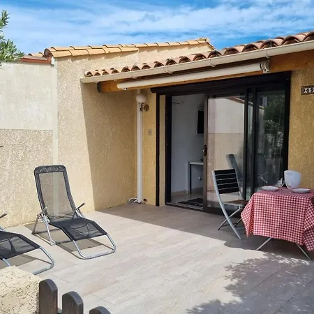 Willa Naturiste Cap D'agde Port Venus 49 *