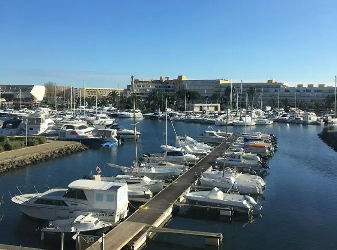Naturiste Cap D'agde Port Vénus 49 *