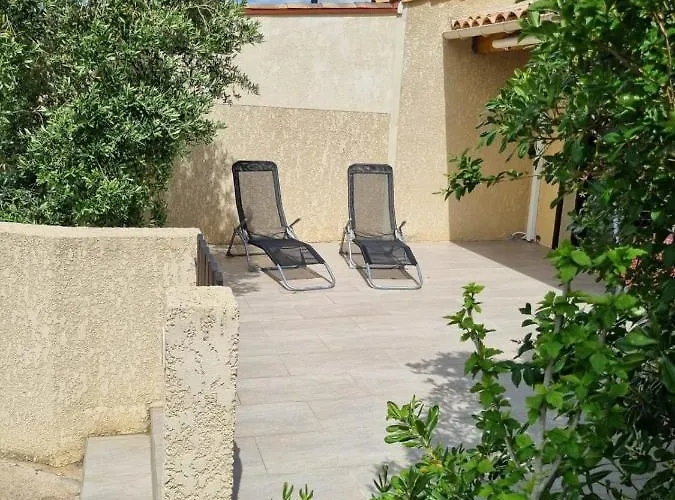 Naturiste Cap D'agde Port Vénus 49 * Agde